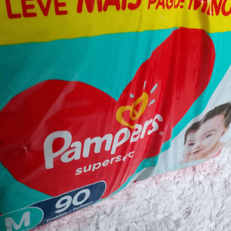 Fralda Pampers M 