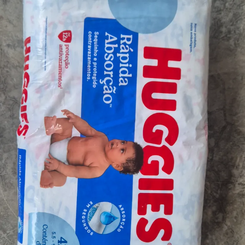 Fraldas descartáveis 