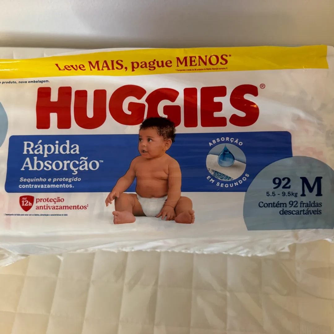 Fralda Huggies M 