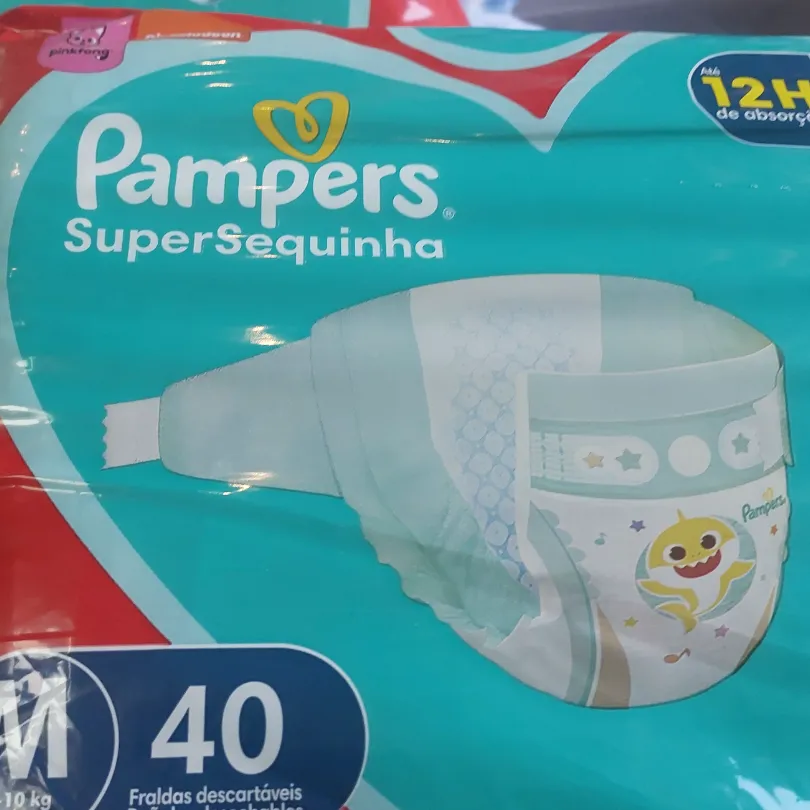 Fraldas pampers super sequinho M