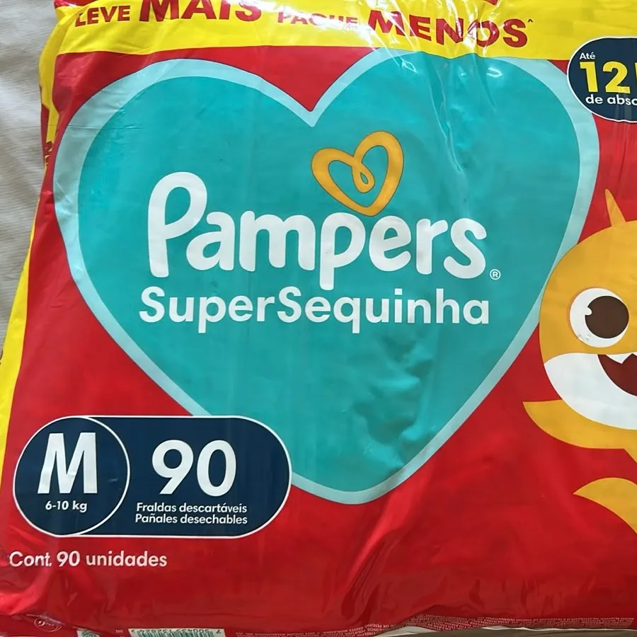 5 pacotes de fraldas Pampers M